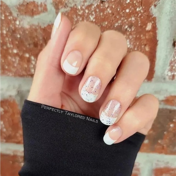 *Retired* Color Street: Have a Ball | Navy Blue Silver Glitter Party Clear - Picture 5 of 14